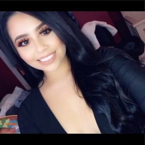 Meet your Posher, Viviana